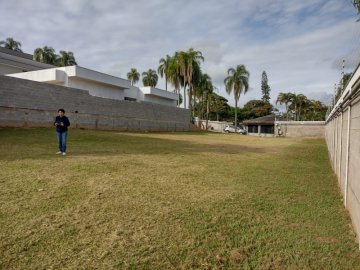 Terreno em Condomínio - Venda - Dois Córregos - Valinhos - SP